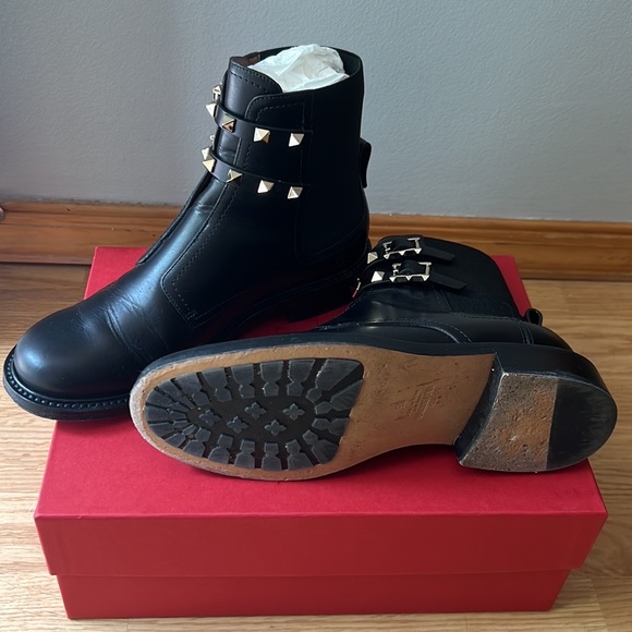 Valentino Rockstud Beatle T.20 Leather Boots - Picture 1 of 7